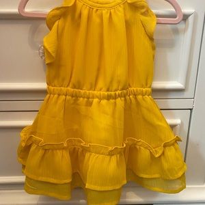 Bundle of 2 baby girl outfits 3-6 months